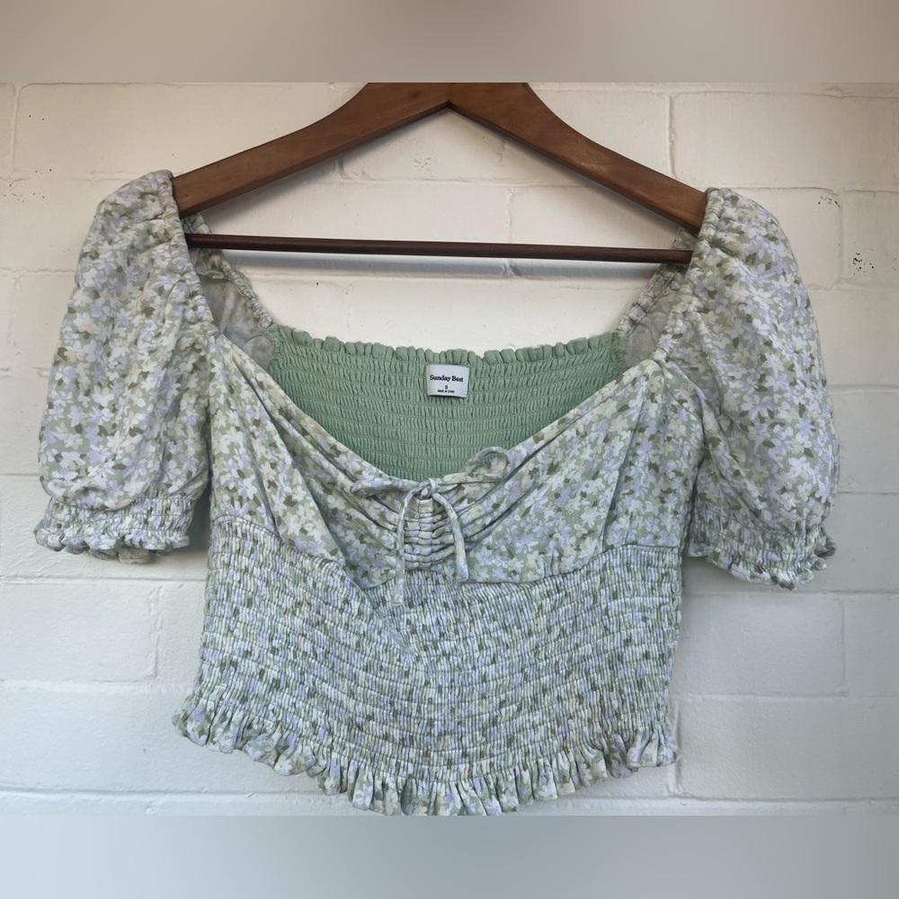 Aritzia Sunday Best Sinatra Blouse Floral Crop Top Puff Sleeves Size Small